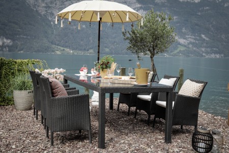 Flora Rattan Gartentischset schwarz