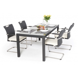 Rattan Gartentisch Sale schwarz gedeckter Tisch