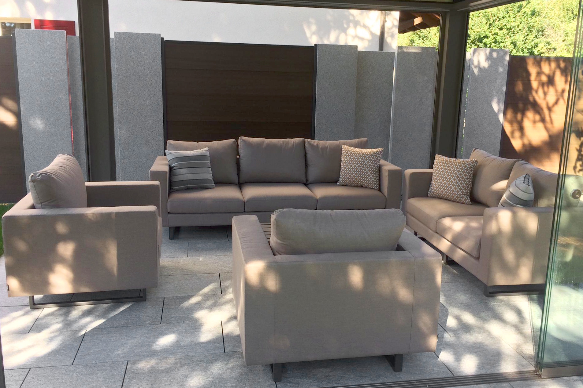 Gartenlounge für große Terrassen